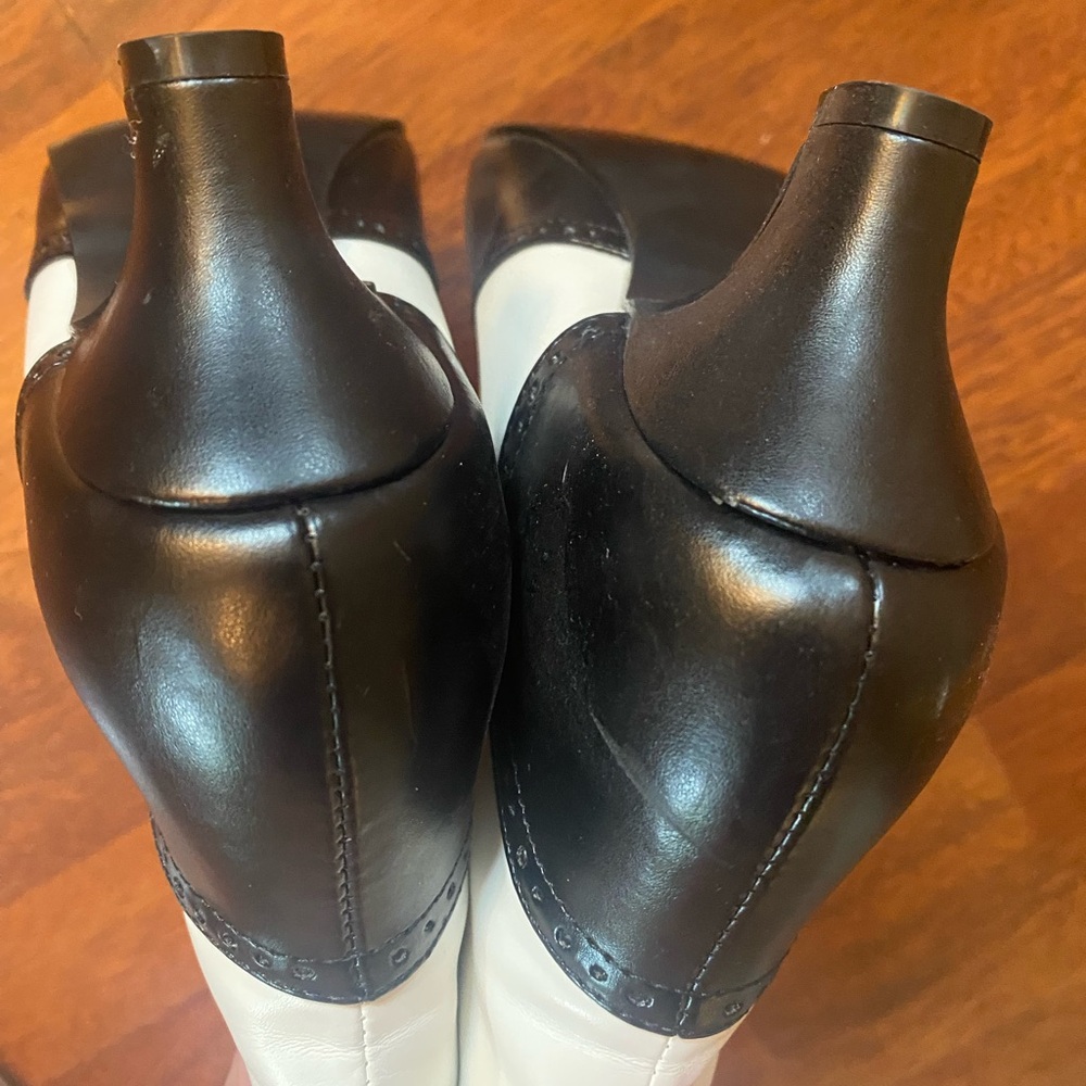 Bordello Black and White Vintage-Inspired Ankle Booties - Picture 7 of 14